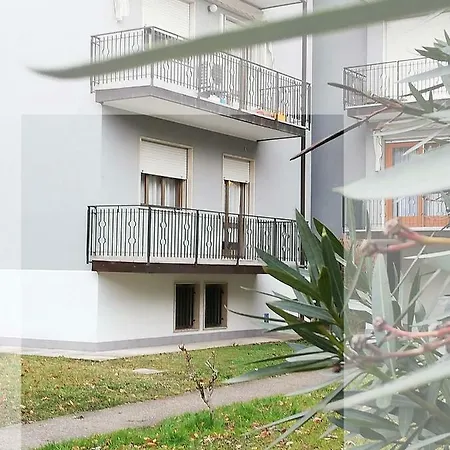 Casa E Per Lavoro Elena E Carla Bed and Breakfast Spinea