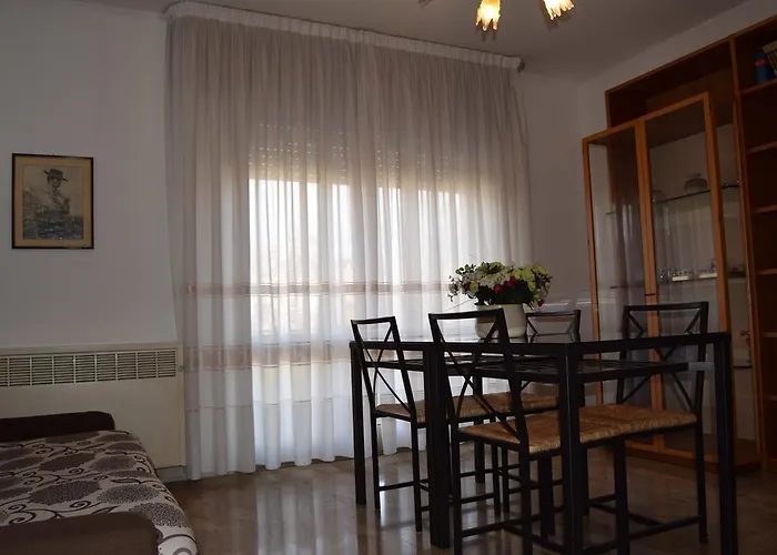 فندق مبيت وإفطار Casa E Per Lavoro Elena E Carla 4*