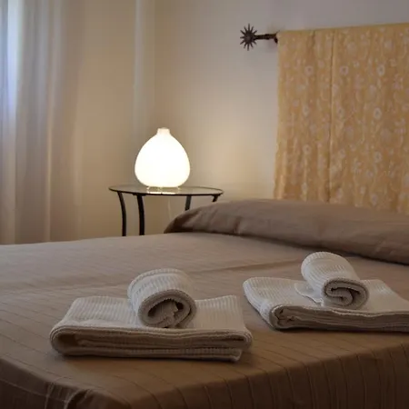 Bed & Breakfast Casa E Per Lavoro Elena E Carla Spinea