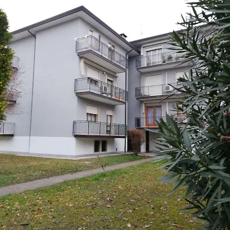 Bed & Breakfast Casa E Per Lavoro Elena E Carla Spinea